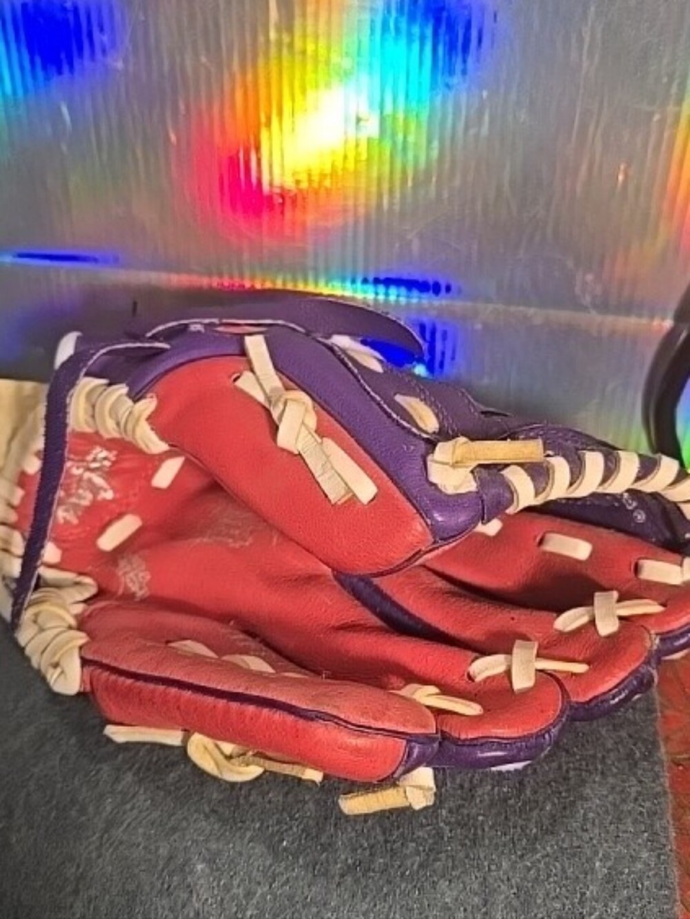 072726 Rawlings Purple & Pink Faux Leather Left Hand Baseball Mitt 10 Inch box 2